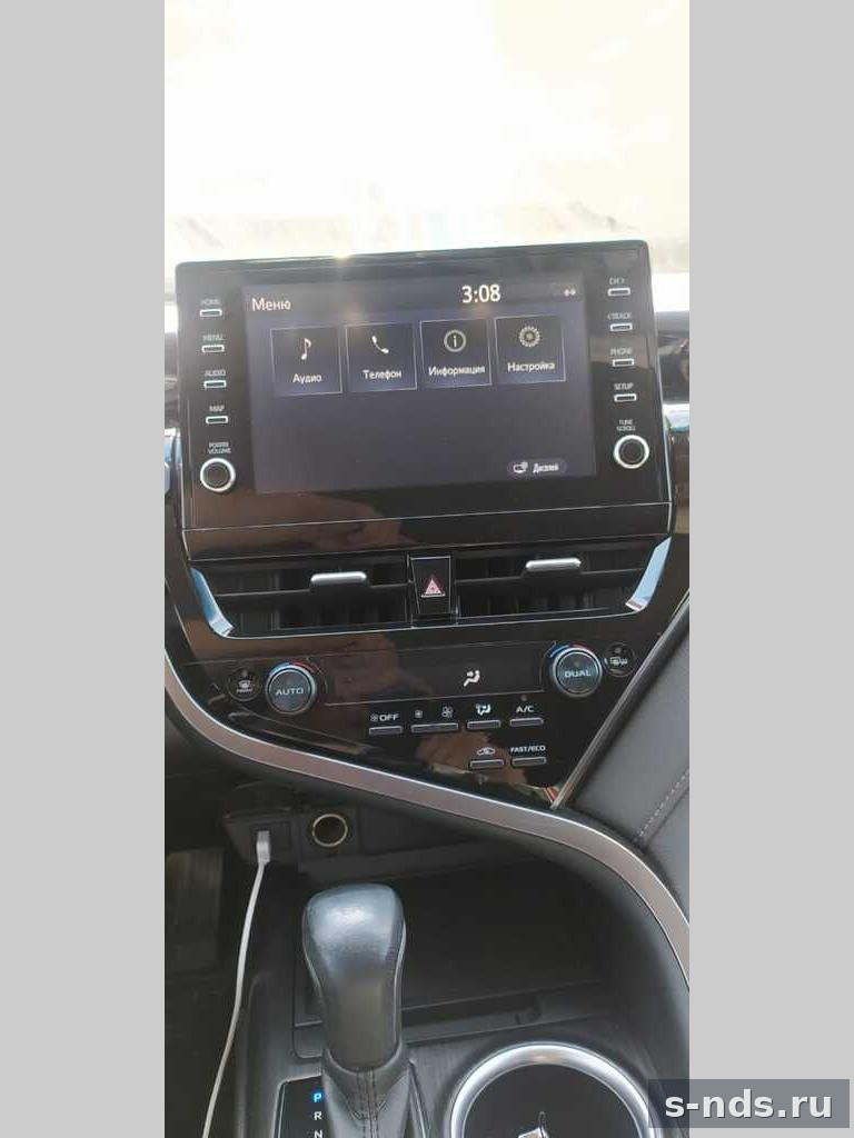 TOYOTA Camry Elegance 2021г.