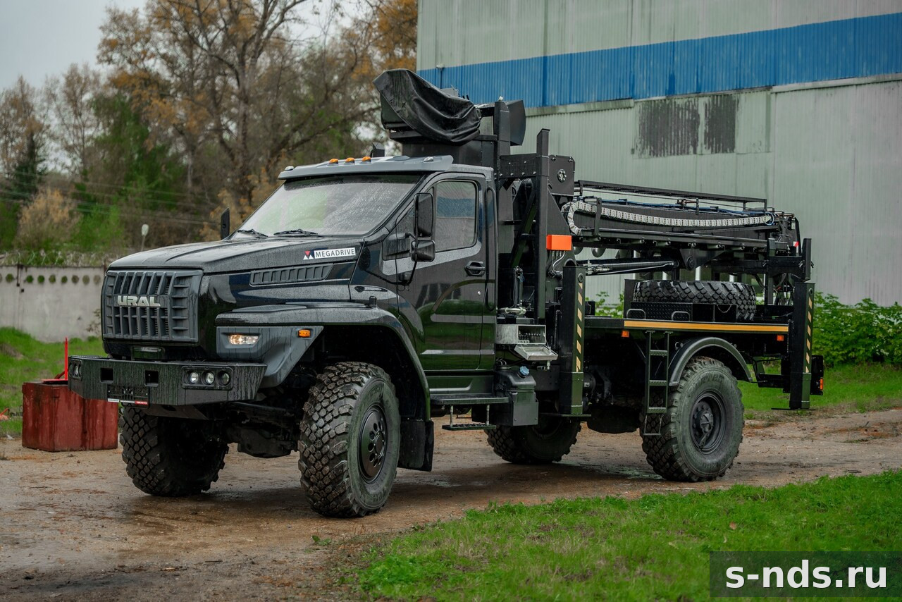 Бурильно-крановая машина ML 5600Z на шасси УРАЛ 43206