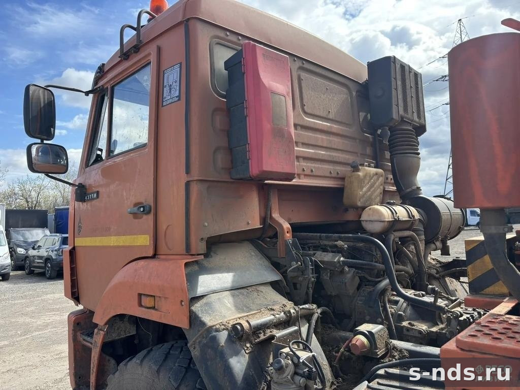 Вакуумная машина 10м3 на шасси 6х6 КАМАЗ 43118