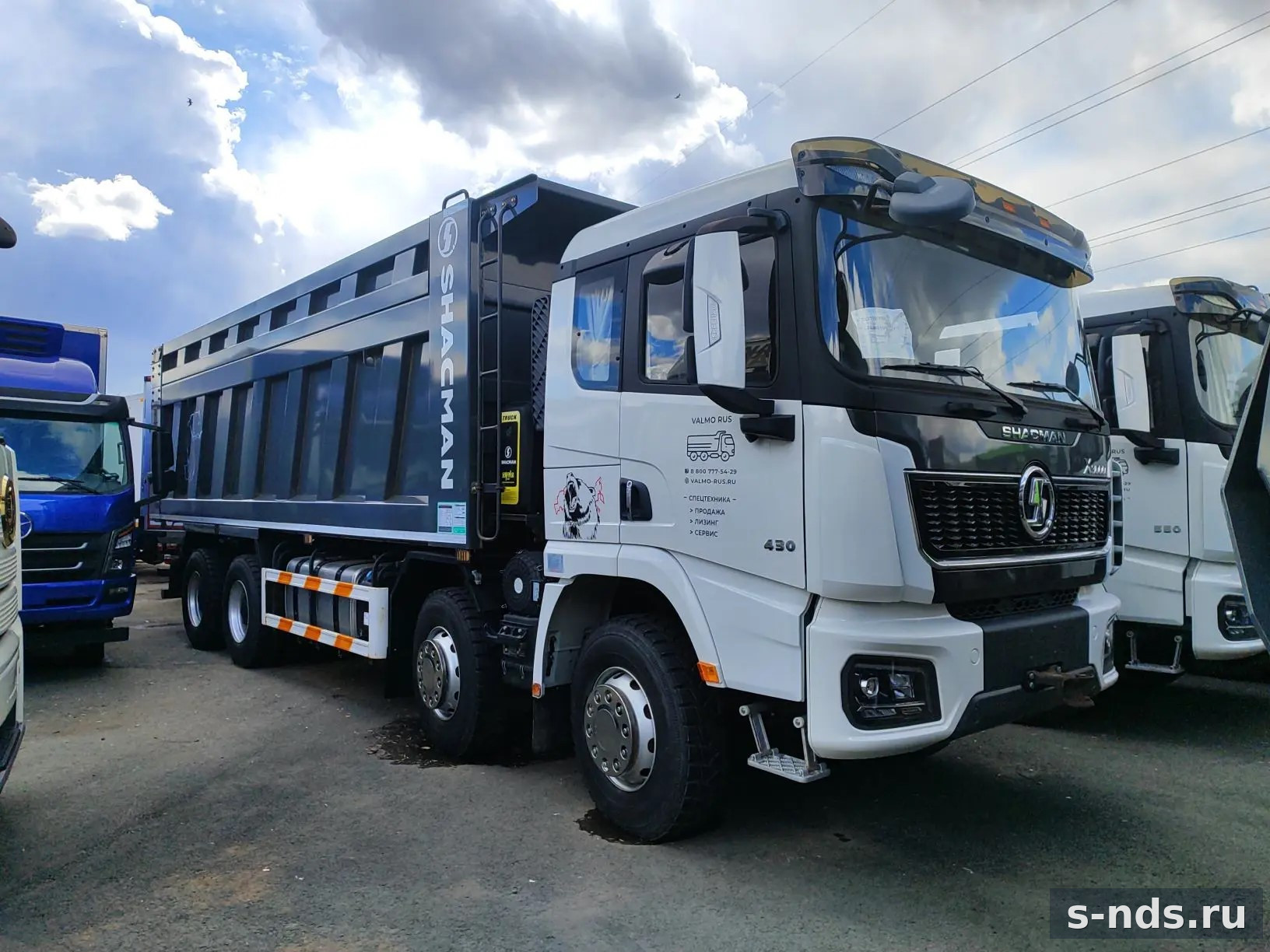Самосвал SHACMAN 8x4