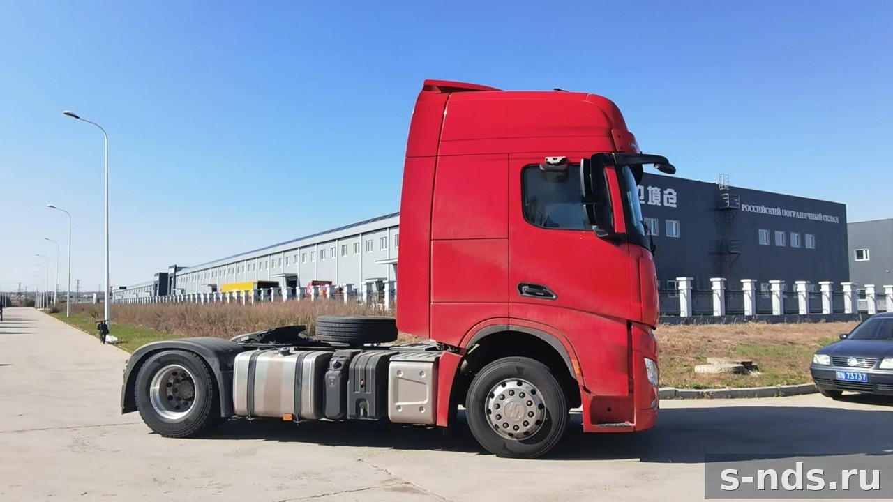 Тягач SHACMAN Х6000 4х2