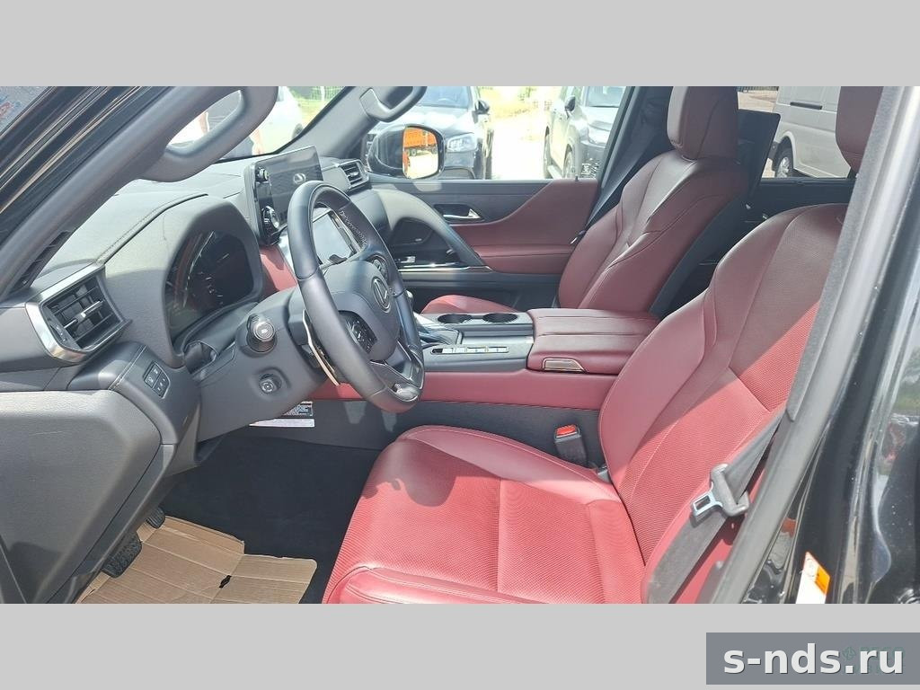 LEXUS LX500d LUXURY+ 2024г.