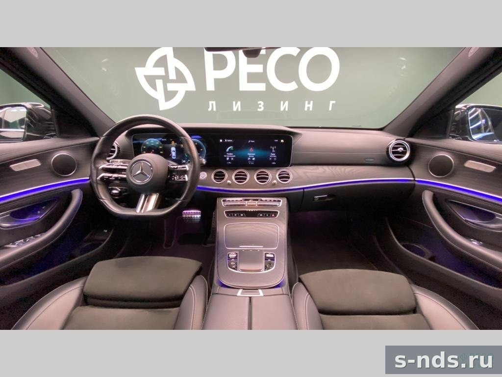 MERCEDES-BENZ E 220 d 4MATIC 2022г.