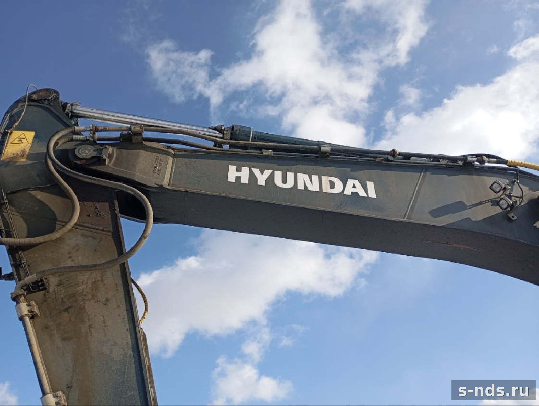 Гусеничный экскаватор Hyundai HX520SL 2022