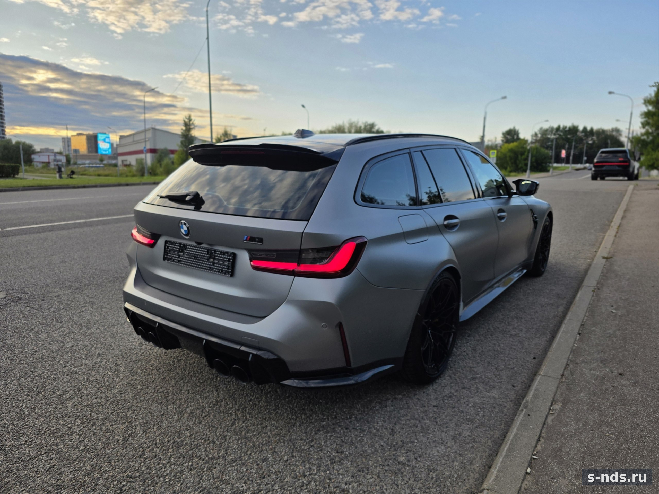 BMW M3 Competition touring 2025г