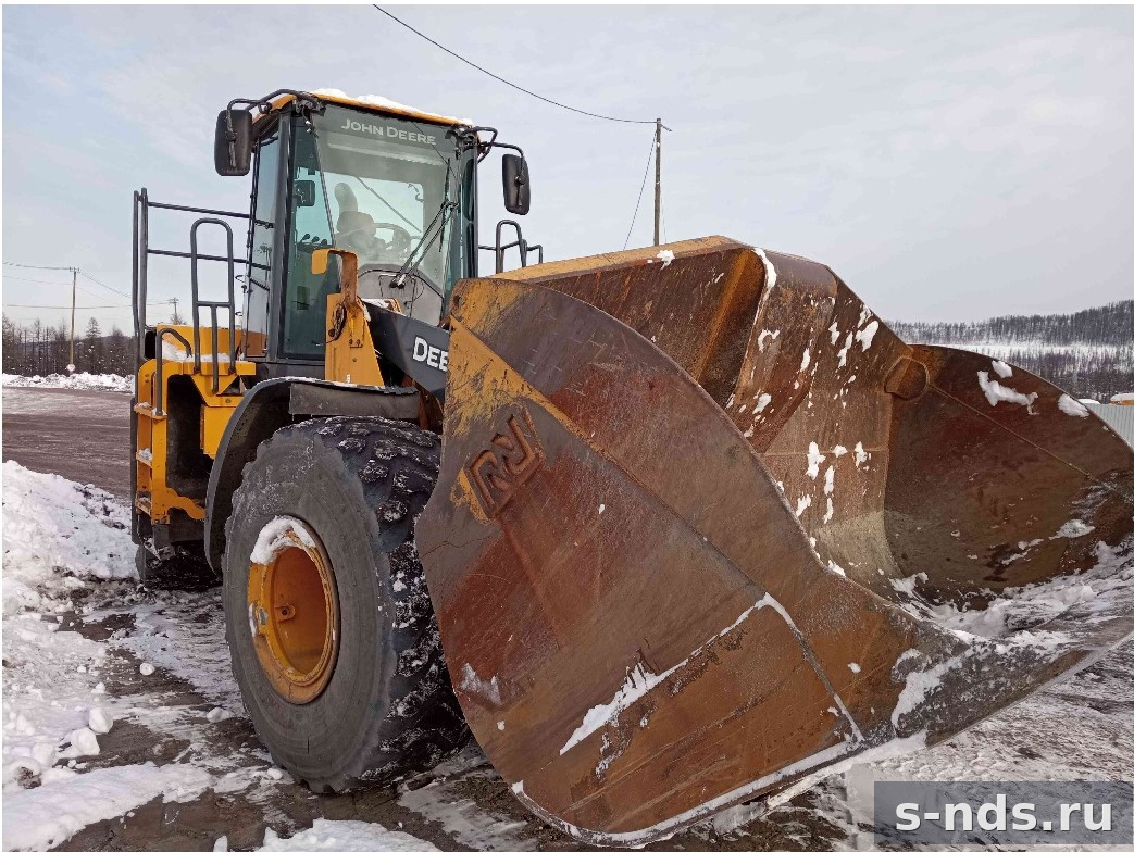 ПОГРУЗЧИК JOHN DEERE 724K