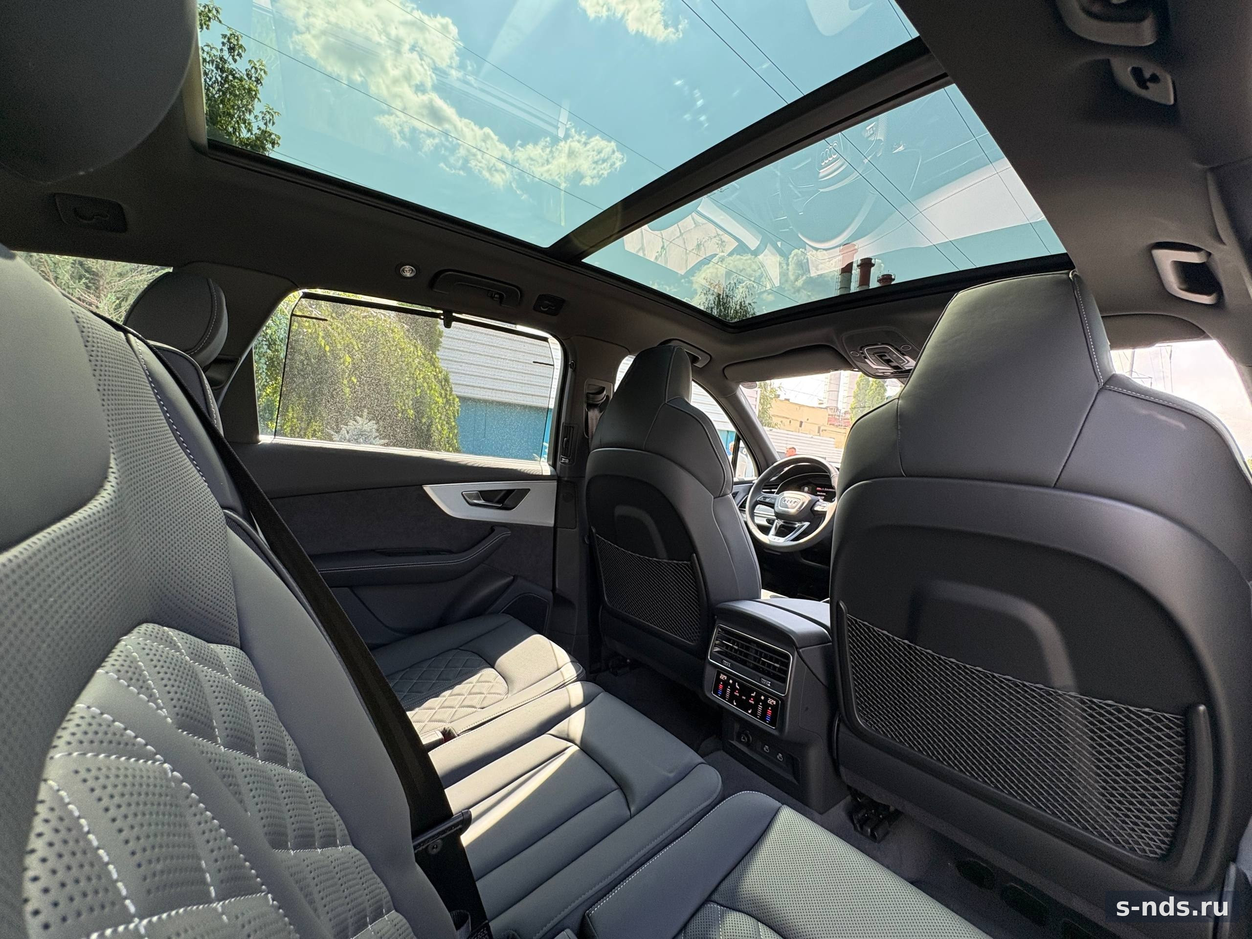 Audi Q7 55tfsi 2026г