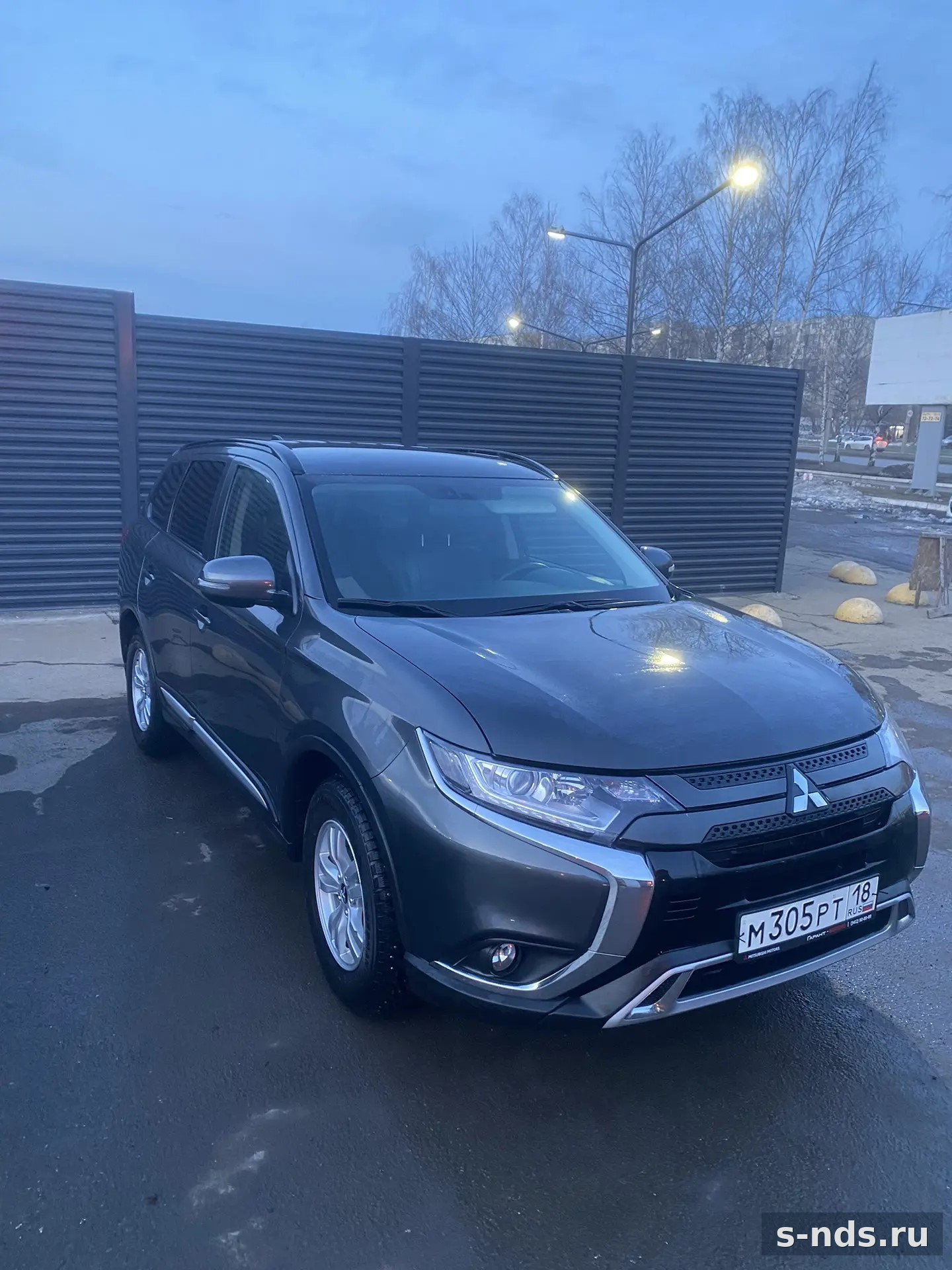 Mitsubishi Outlander 2.0 CVT 4WD 2022г.