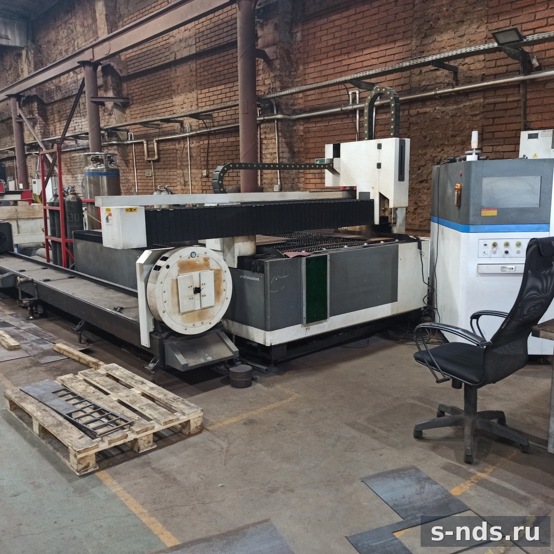 Станок оптоволоконной лазерной резки FL-L1530FR