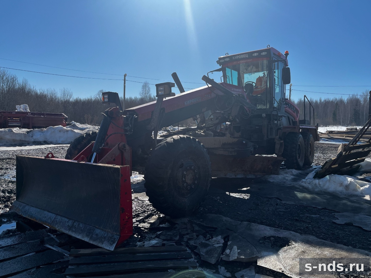 Автогрейдер Кировец К-714