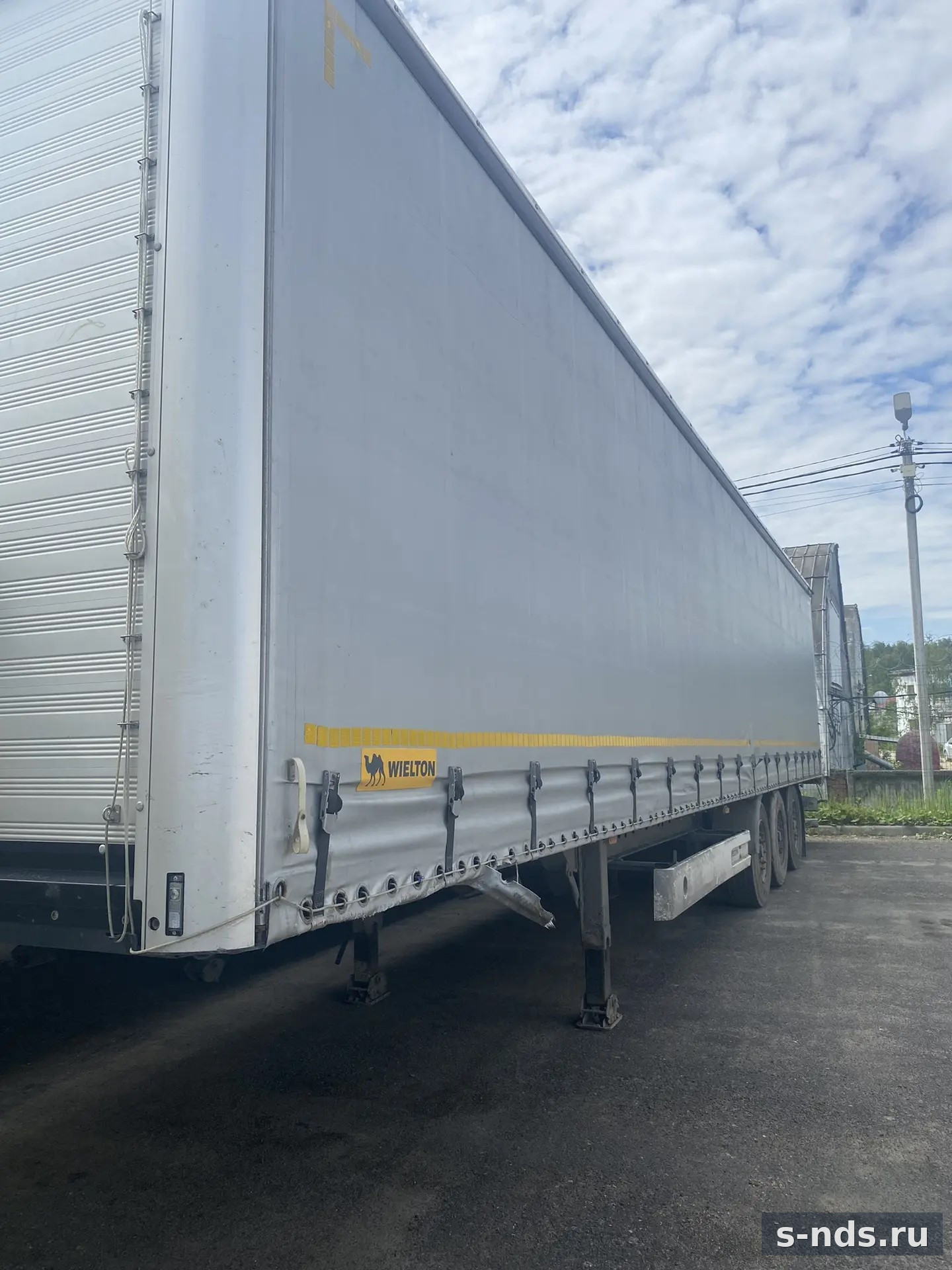 Полуприцеп шторный Wielton NS3K