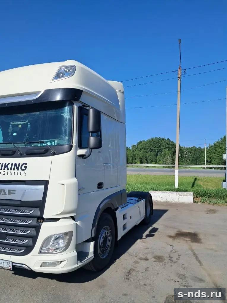 Седельный тягач DAF XF 106