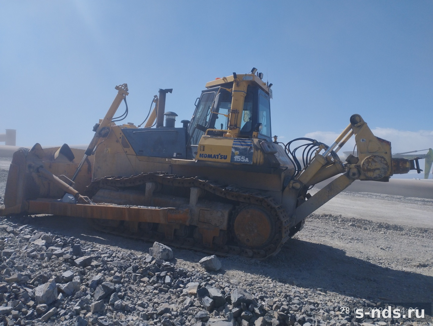 Бульдозер Komatsu 155A
