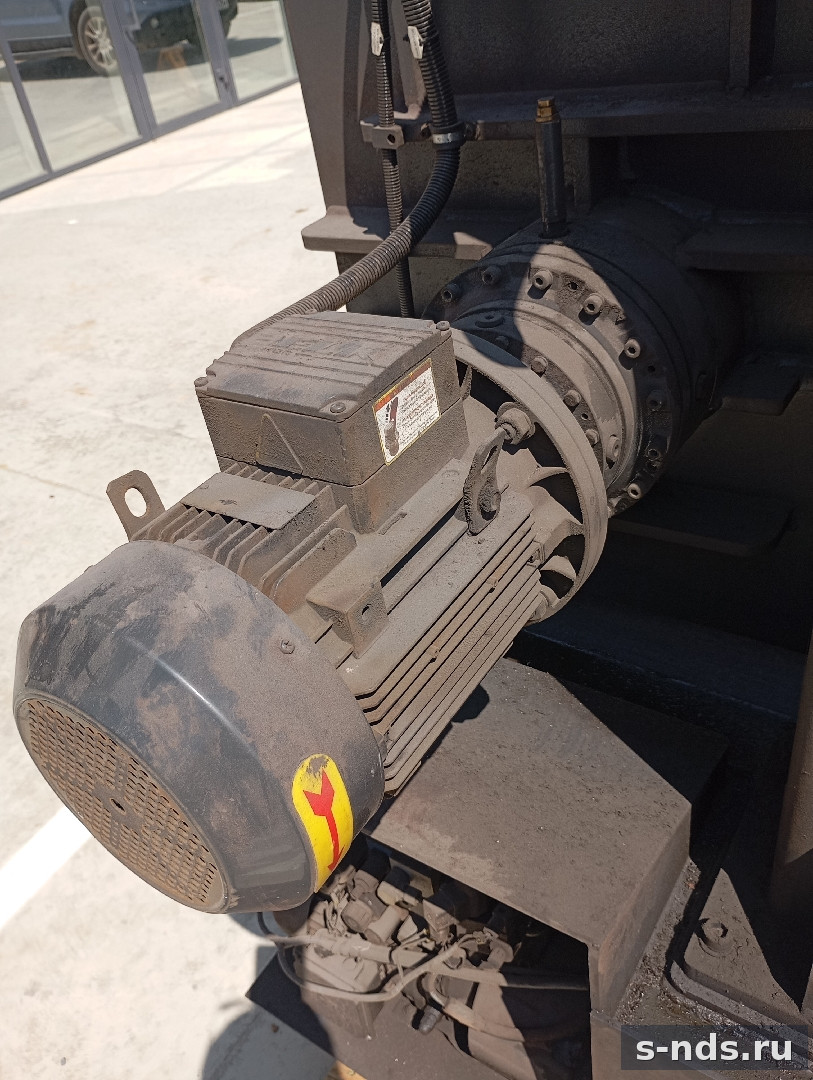 Ленточнопильный станок Bekamak BMSY 560 C