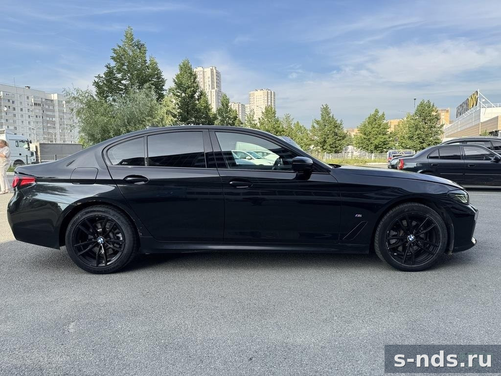 BMW 520d xDrive 2021г.