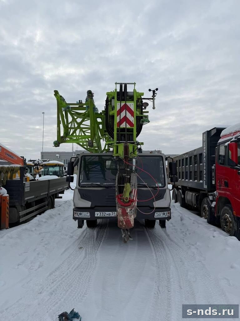 Автокран ZOOMLION ZTC300V