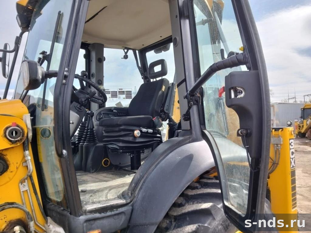 Экскаватор-погрузчик JCB 3CX 14L5WM