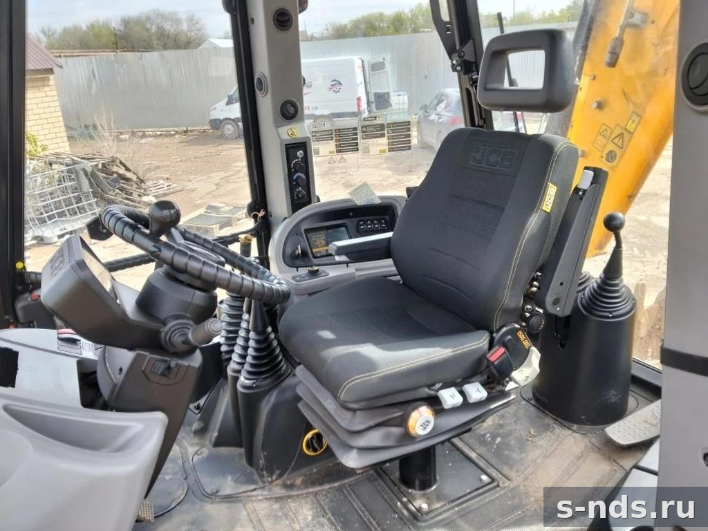 Экскаватор-погрузчик JCB 3CX 14L5WM