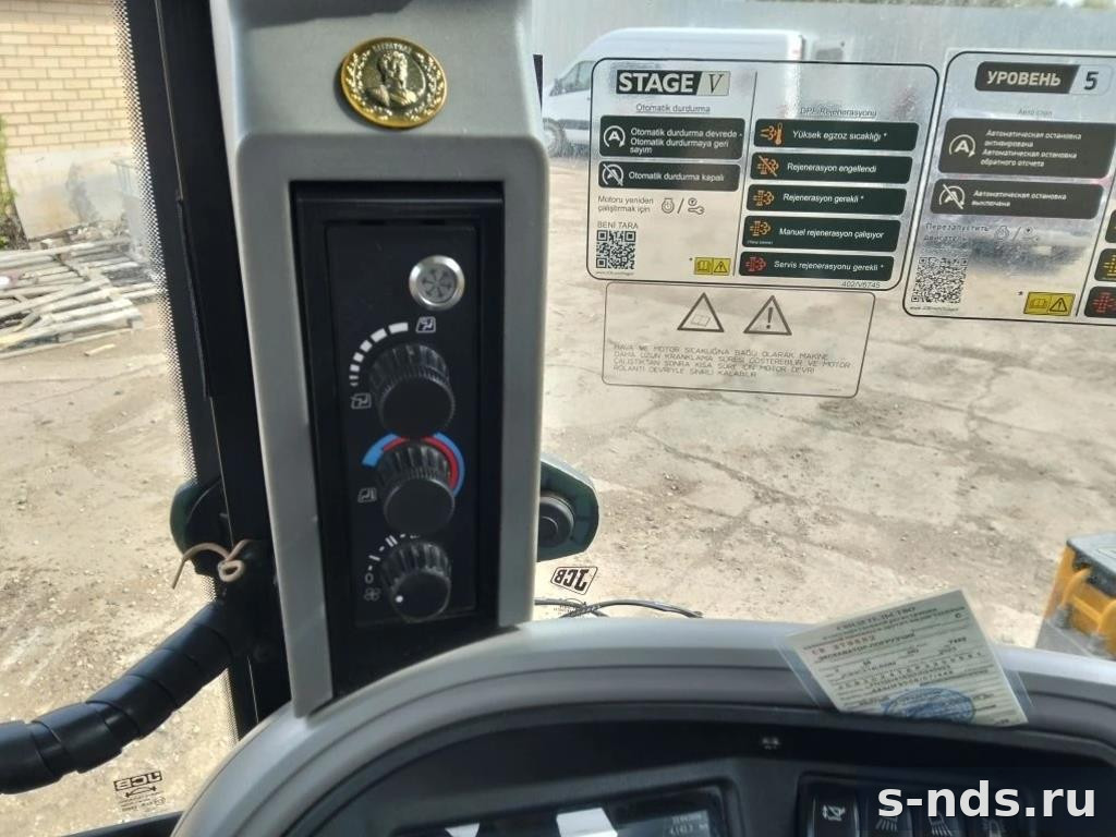 Экскаватор-погрузчик JCB 3CX 14L5WM
